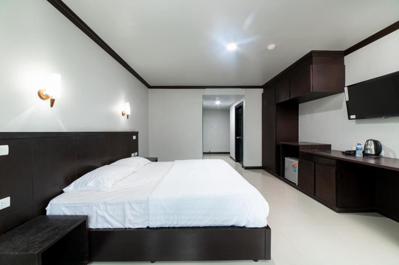 Gp House Phuket Patong Beach ภายนอก รูปภาพ