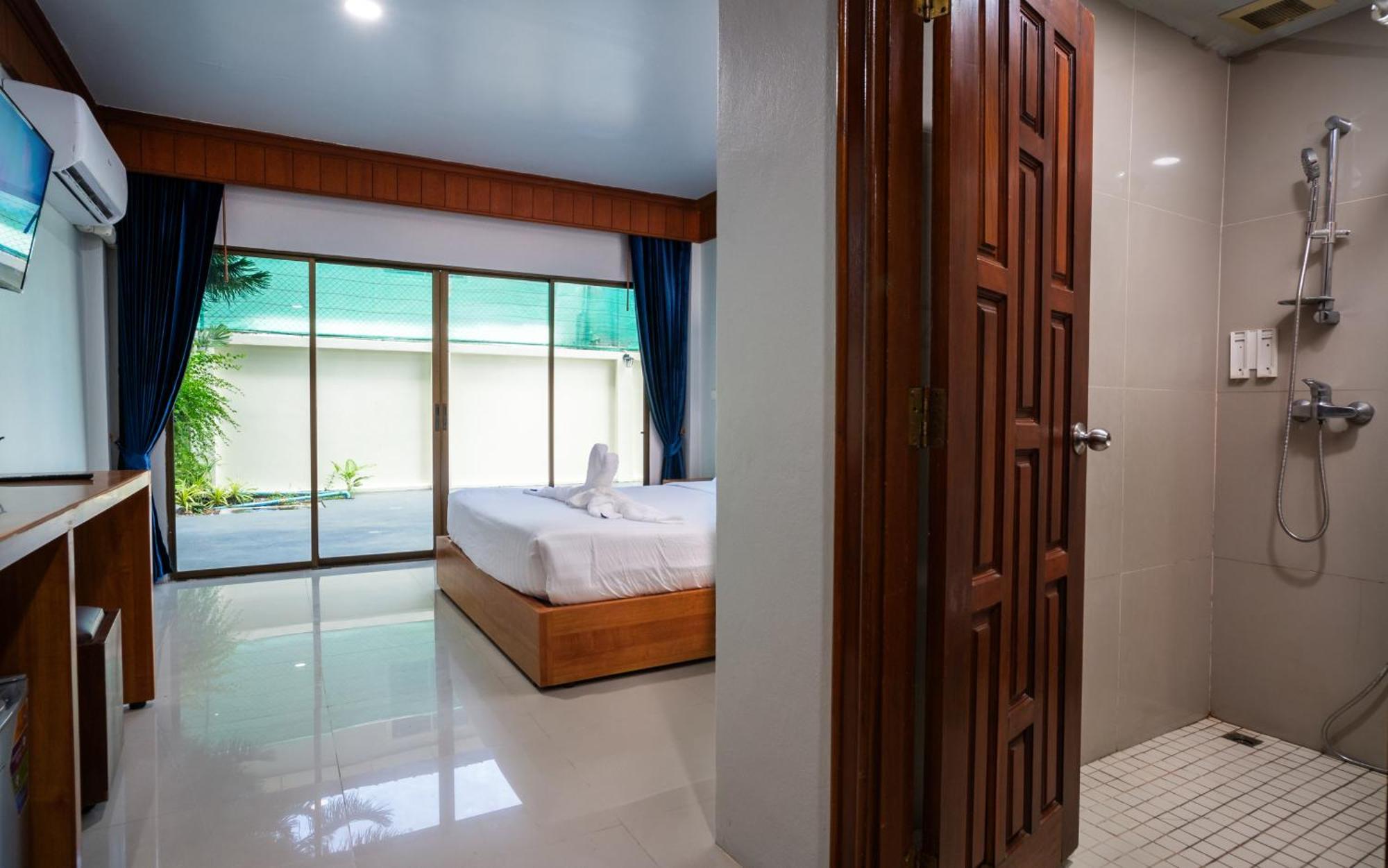 Gp House Phuket Patong Beach ภายนอก รูปภาพ