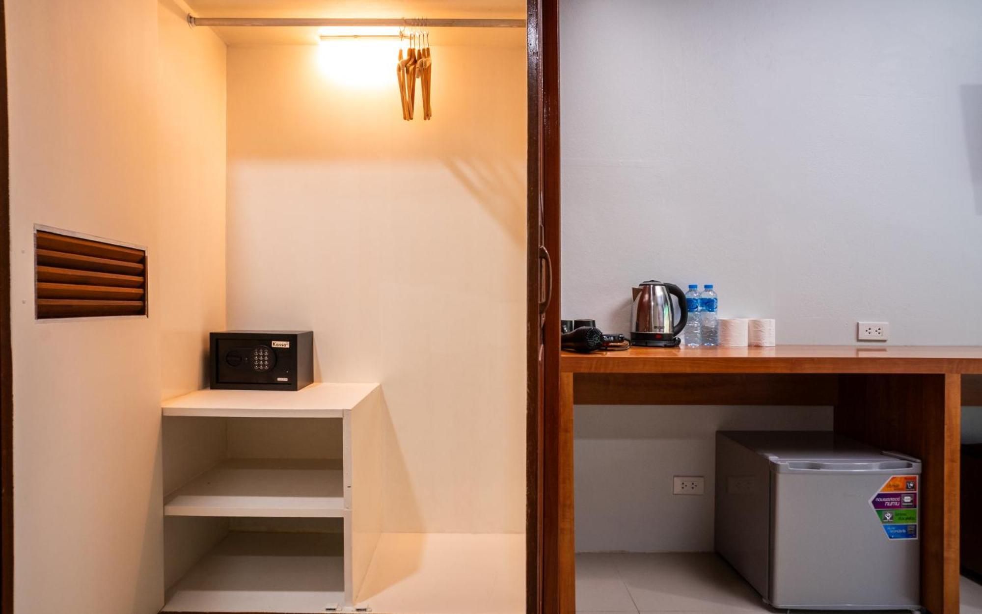 Gp House Phuket Patong Beach ภายนอก รูปภาพ