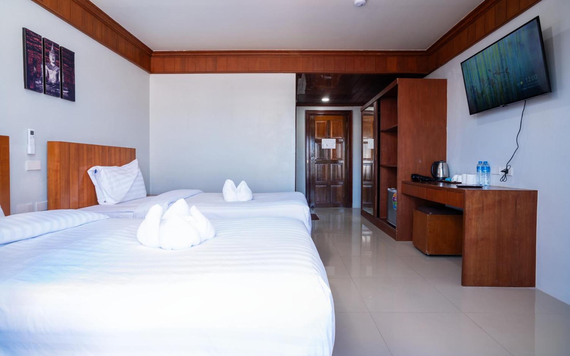 Gp House Phuket Patong Beach ภายนอก รูปภาพ