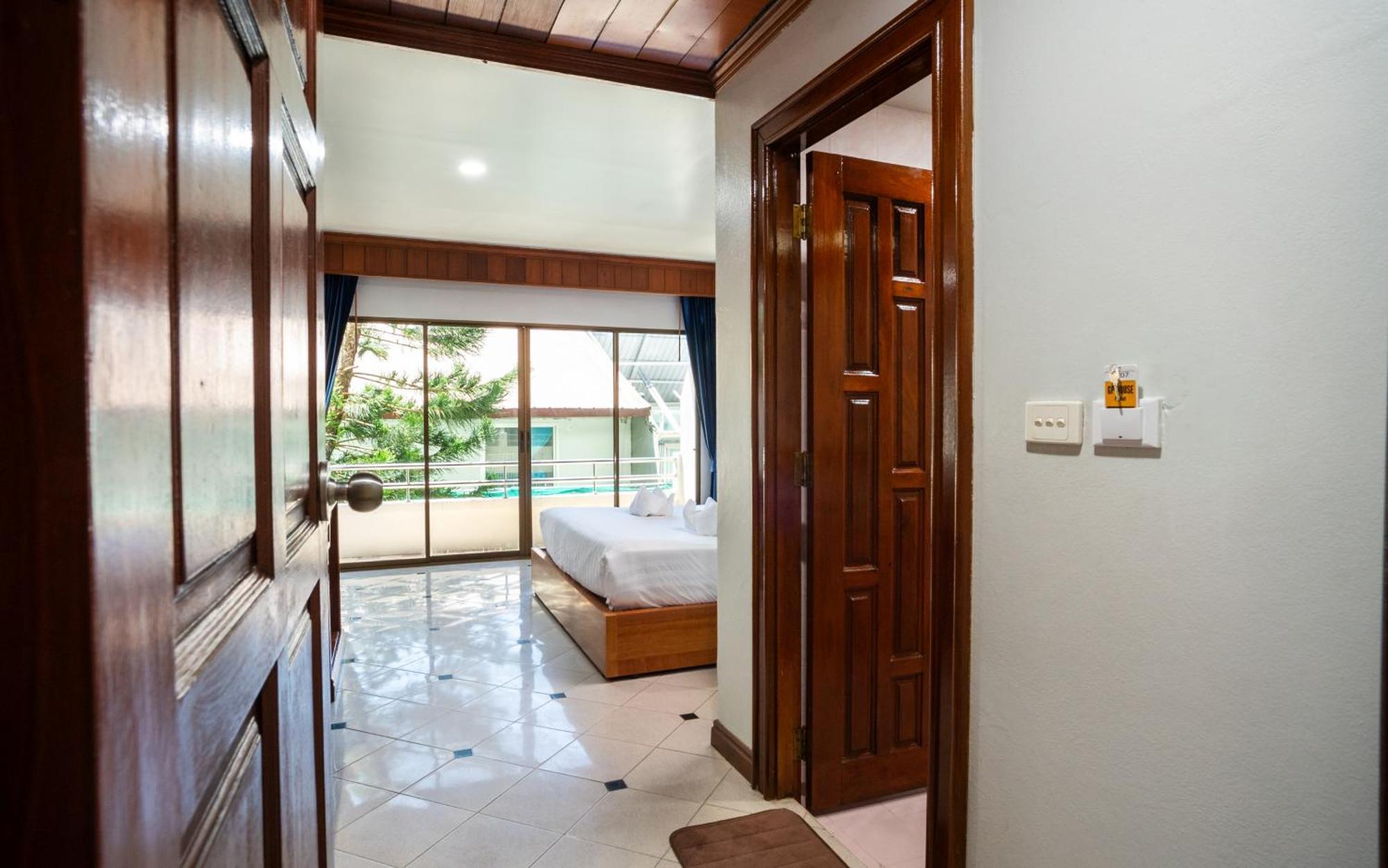 Gp House Phuket Patong Beach ภายนอก รูปภาพ