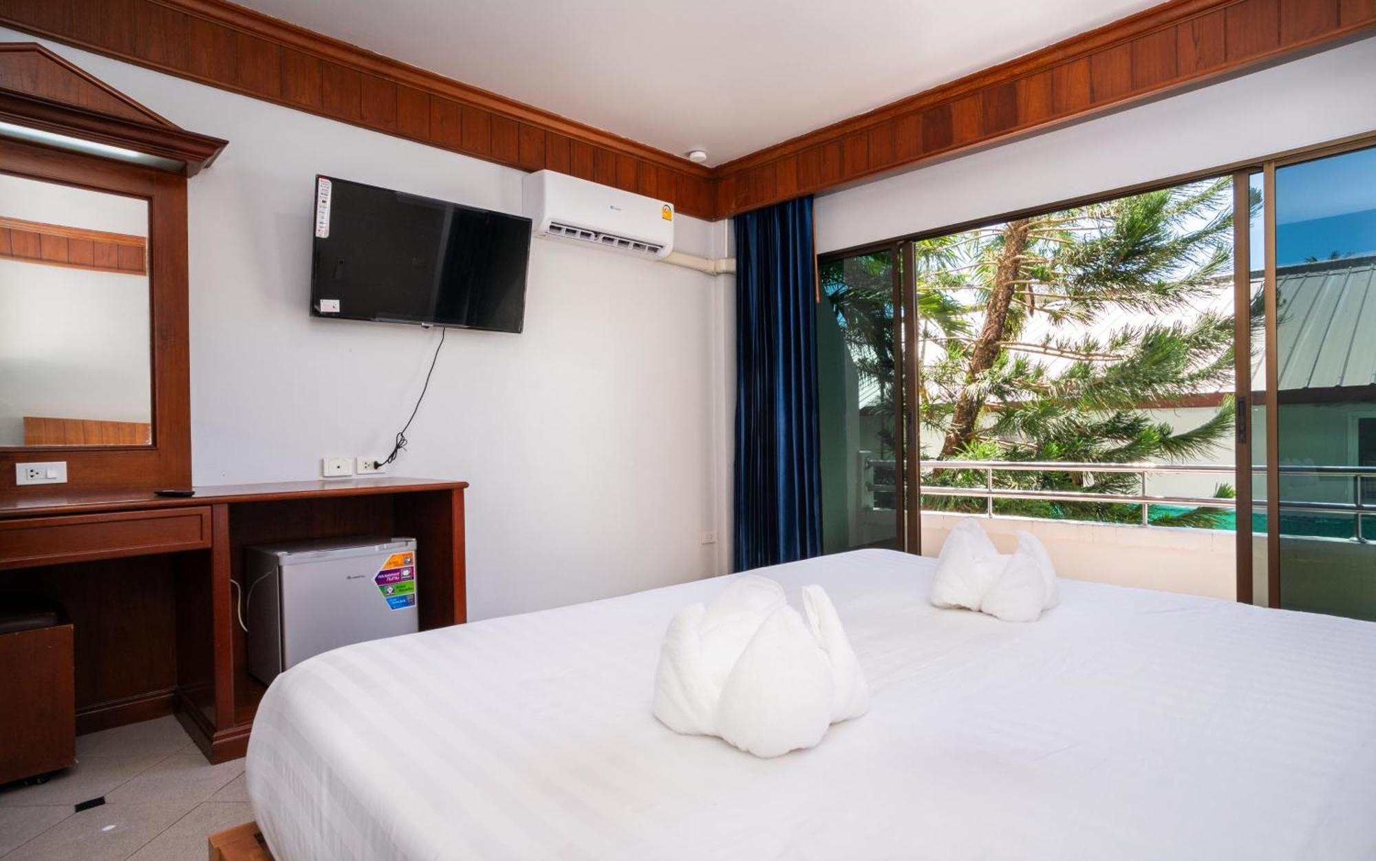 Gp House Phuket Patong Beach ภายนอก รูปภาพ