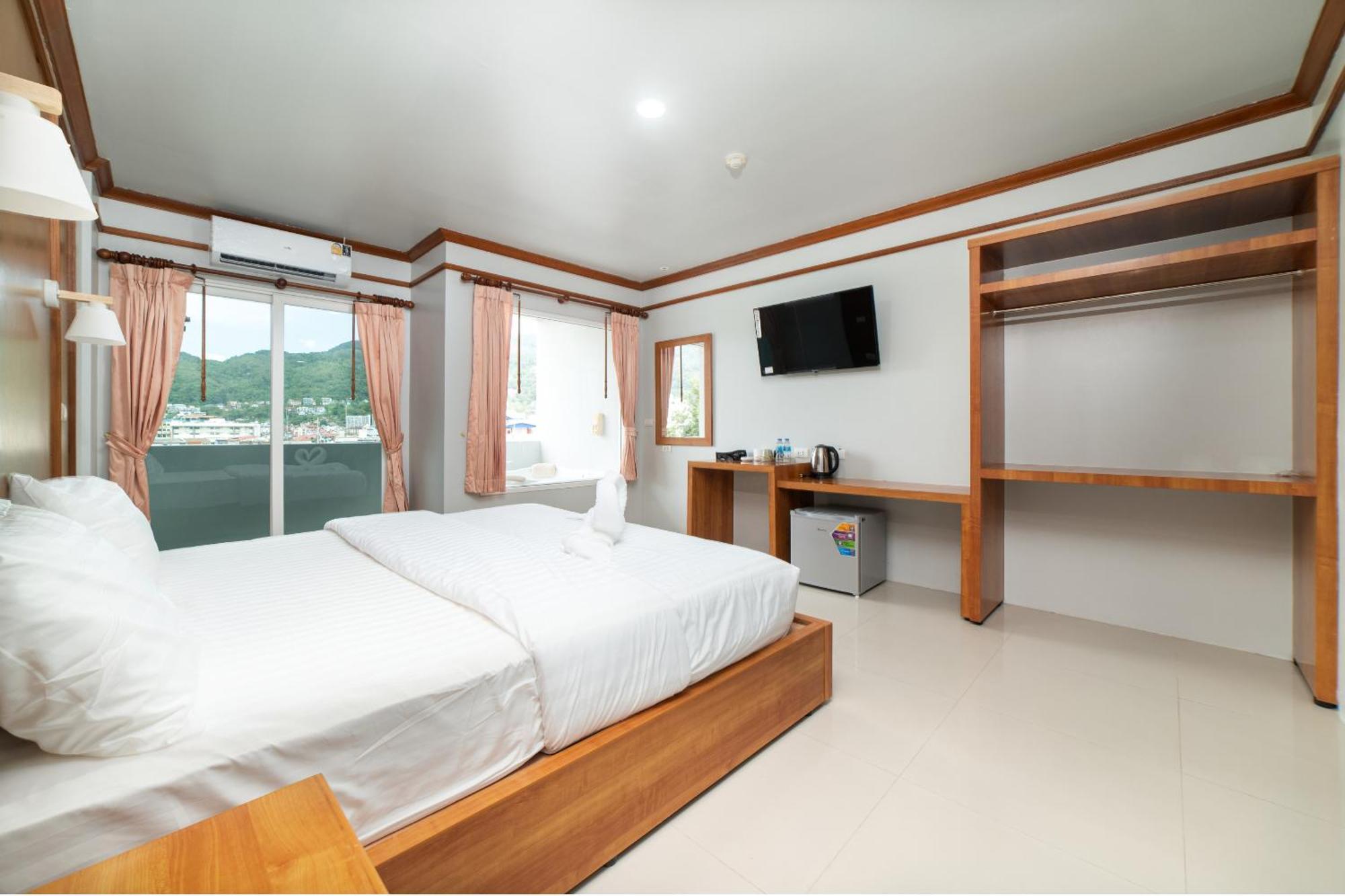 Gp House Phuket Patong Beach ภายนอก รูปภาพ